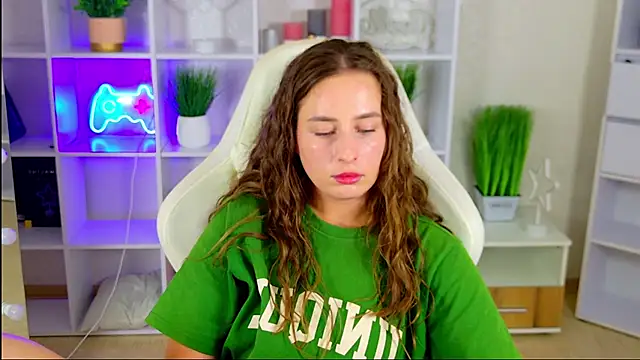 NadinnL Chat XXX live