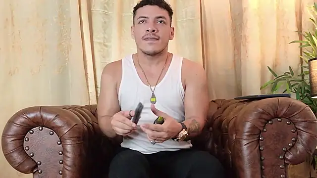 OliverWyse Live XXX-chat