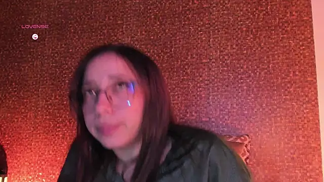 Chatroom XXX en direct de Apartment28