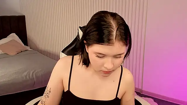 Kylie-Voss' Live XXX Chat