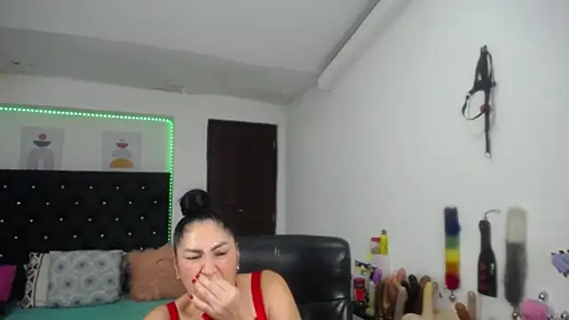Онлайн чат XXX mature_bigboobs10