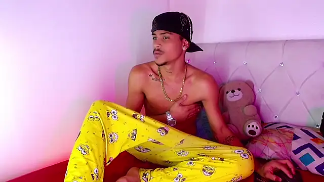 Chat +18 de Angel_foxc13 ao vivo