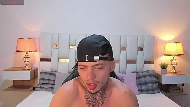Chat XXX ao vivo de Zeus_damian21