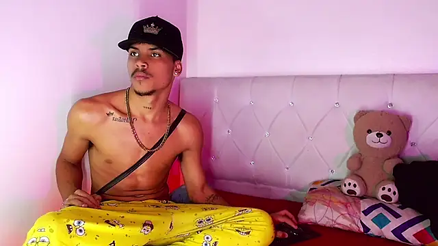 Angel_foxc13 Adlı Modelin Canlı XXX Sohbeti