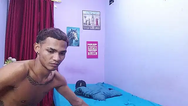 black_twinks Adlı Modelin Canlı XXX Sohbeti