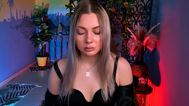 XXX chat uživo modela HyileyClark