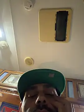 FindomGod4U élő XXX-chatje