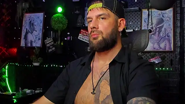 Chatroom XXX en direct de LexHardy
