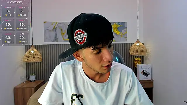 JDWhite18 Chat XXX live