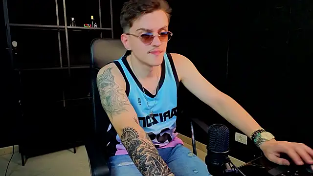 Chat XXX ao vivo de FelixStarkk