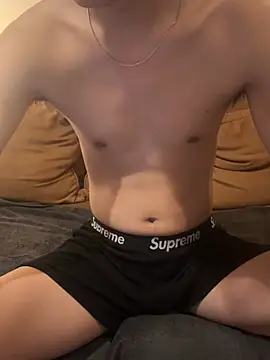 YourBadboy718 现场XXX聊天