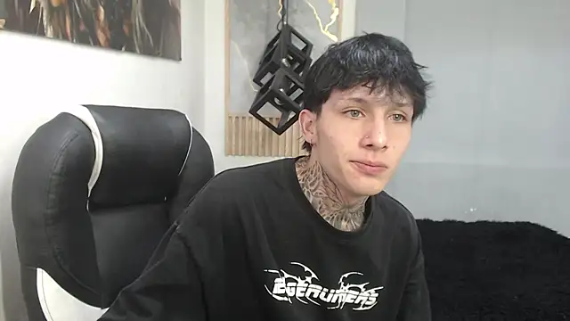 Cry_thereal XXX чат на живо