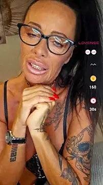 Misses-Cougar Live XXX-Chat