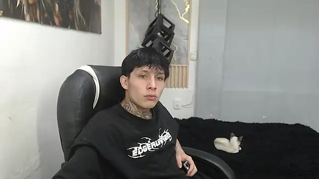Cry_thereal 现场XXX聊天
