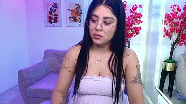 Julie_vancouver – Naživo XXX chat