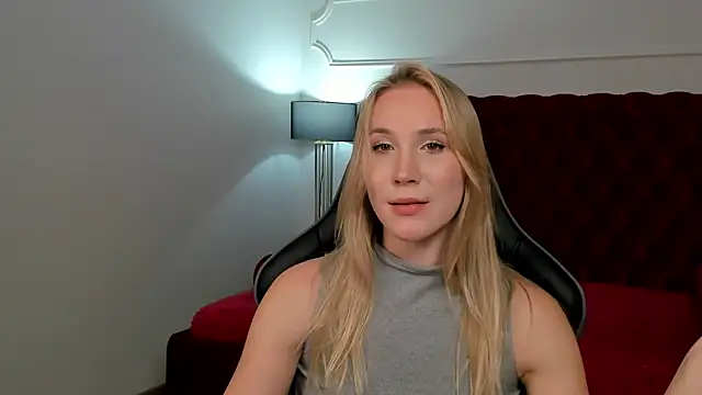 Živý XXX chat ElaraVoltage