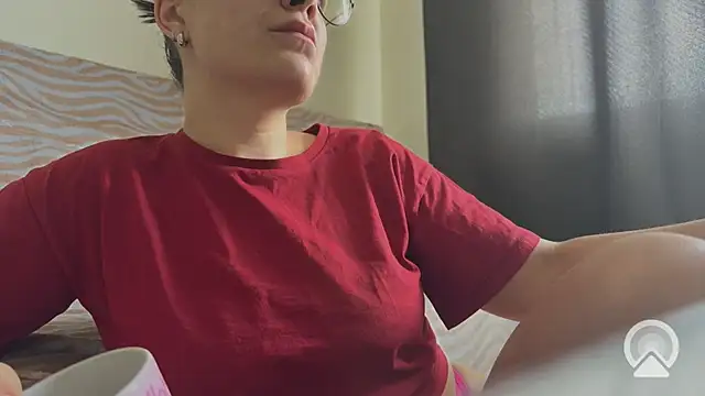 Feloraa's Live XXX Chat