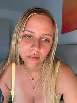 lunawolf21 Live XXX-Chat