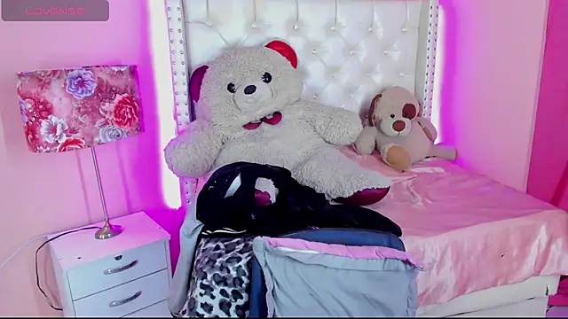 valentinee_xo's Live XXX Chat
