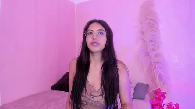 Valk_submissive's Live XXX Chat
