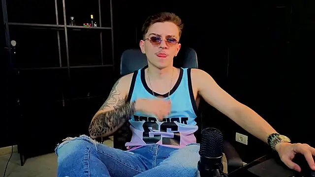 FelixStarkk Adlı Modelin Canlı XXX Sohbeti
