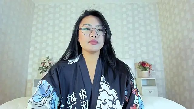 NatsumiHun: онлайн-секс-чат