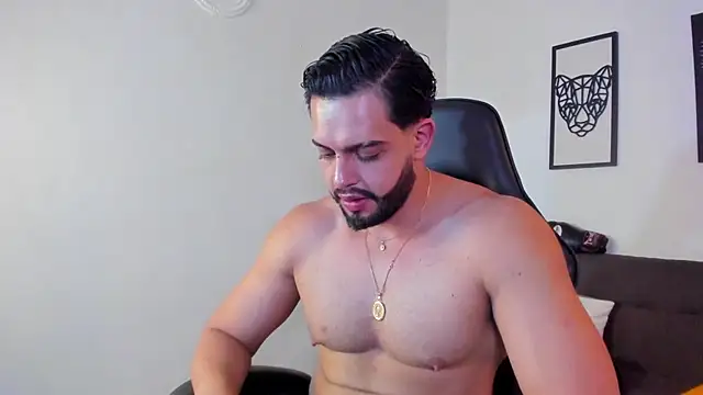 Justin_kingX7 Adlı Modelin Canlı XXX Sohbeti