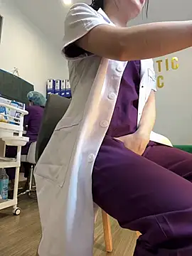 secretly_masturbating Show Webcam