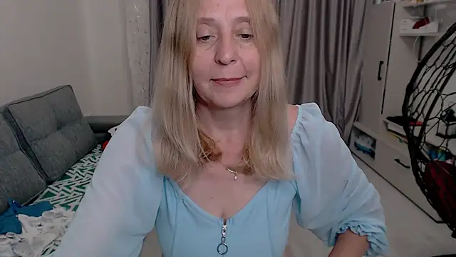 Saule_V – Naživo XXX chat