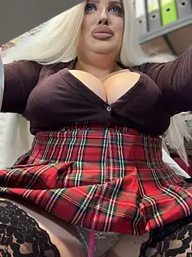 Eliaden Adlı Modelin Canlı XXX Sohbeti