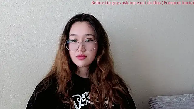 Jennatyan 即時 XXX 聊天