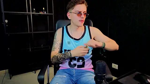 Chatroom XXX en direct de FelixStarkk