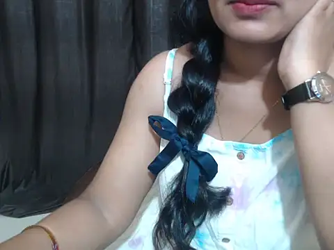 Kudi_Kiyara's Live XXX Chat