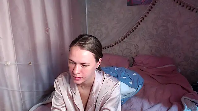 leila_bambi_ Adlı Modelin Canlı XXX Sohbeti