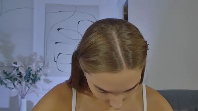 MilaVoss Adlı Modelin Canlı XXX Sohbeti