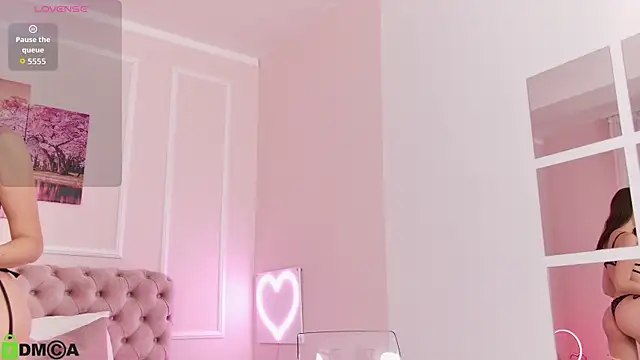 Онлайн чат XXX MayaSpringX