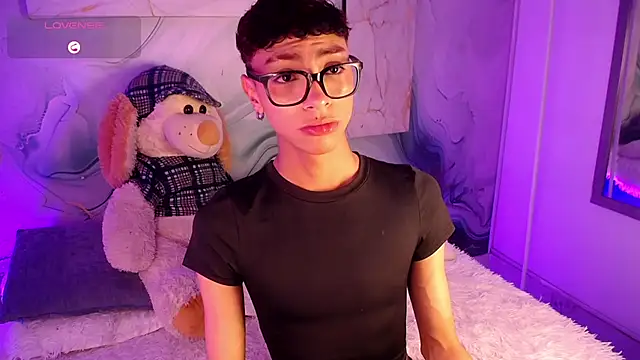 XXX chat uživo modela Owen_JP