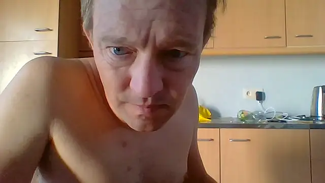צ'אט XXX בשידור חי של bertolini