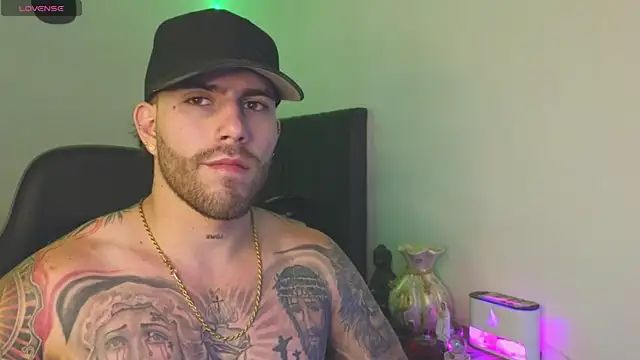Chat XXX ao vivo de Ades_Lowe