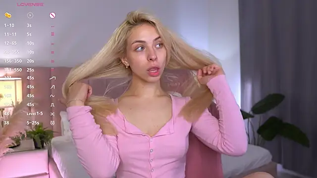 ShinyBarbie élő XXX-chatje