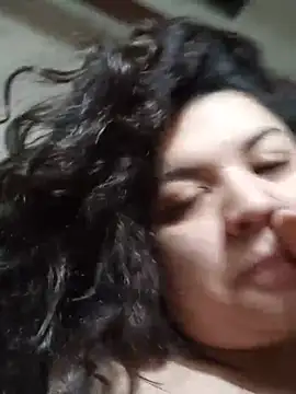 XXX chat uživo modela Luzz12