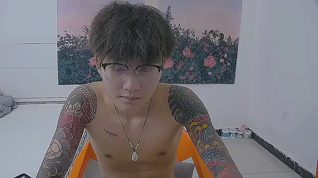 KK-cuteboy Adlı Modelin Canlı XXX Sohbeti