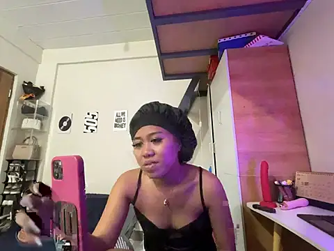 Chat XXX en directo de PinayLina18
