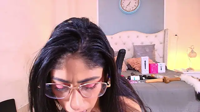 elizabeth_santos1's Live XXX Chat