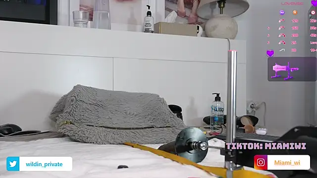 Онлайн чат XXX Emma4youuu