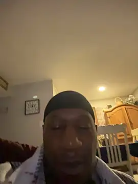 Bbybludiamond7793 webcam show