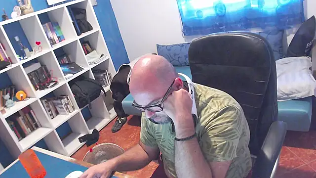 ravingr4d4 webkamerás műsora