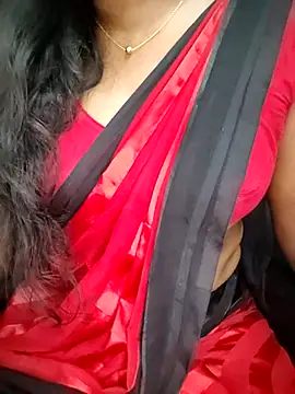Tamilmallu-duskygirl03 élő XXX-chatje