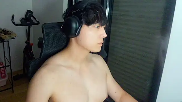 Tkcqcc Chat XXX in diretta