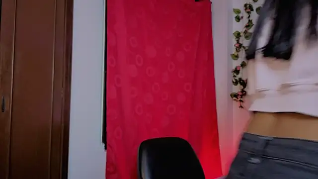 Czat XXX na żywo – PaulaCutexs